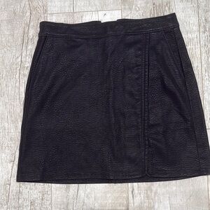 Elegant Black Leather Skirt